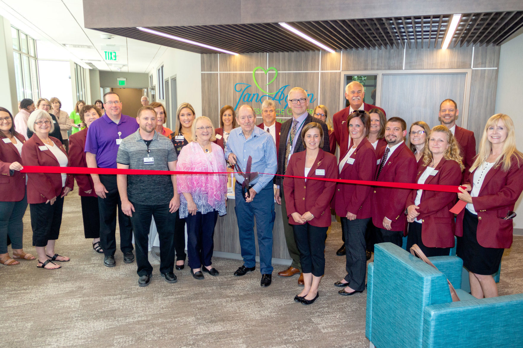 Jan Again Center for Hope and Safety ribbon-cutting